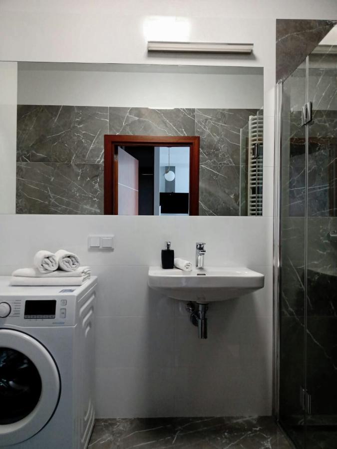 Cozy Apartment In Wilanow 바르샤바 외부 사진